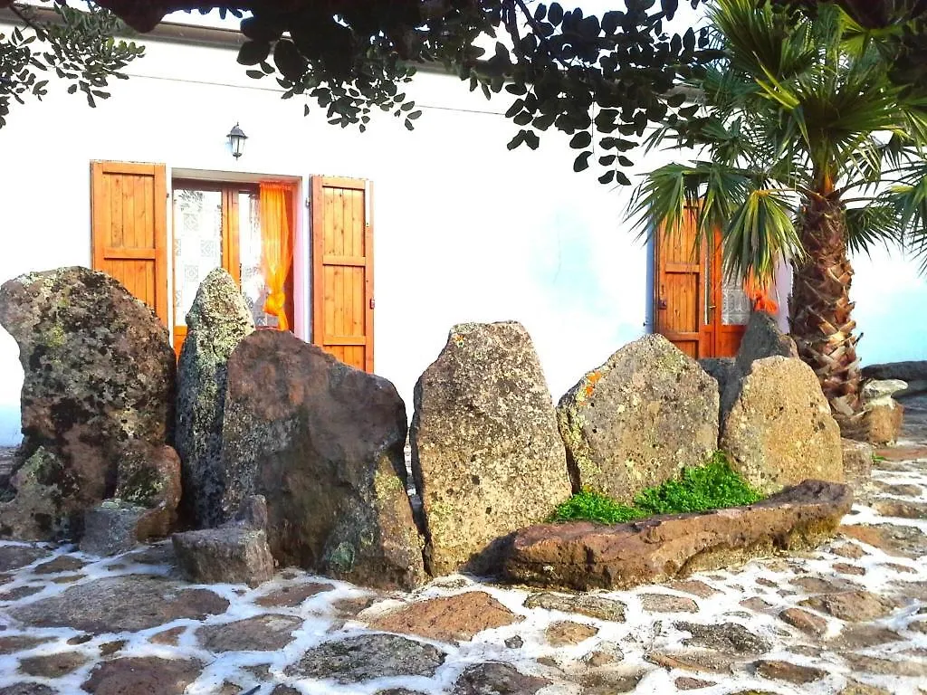 Agriturismo Pentuma Villa Chiaramonti Italy